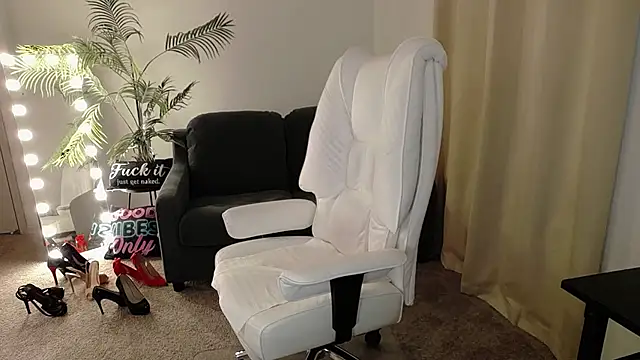 YourMarthaMayer online show from 01/25/25, 06:46