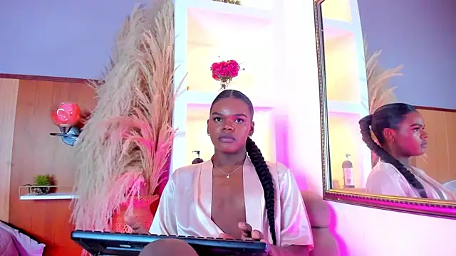 CamiEstrada online show from 01/26/25, 12:58