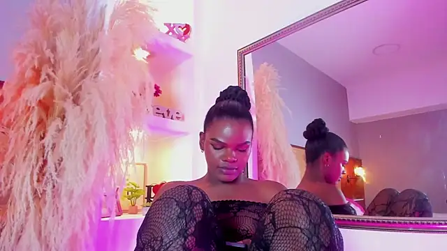 CamiEstrada online show from 02/01/25, 12:40