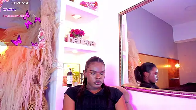 CamiEstrada online show from 02/13/25, 01:40