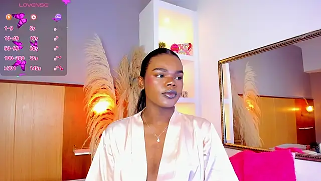 CamiEstrada online show from 03/10/25, 09:18