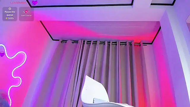 Snapshot of Mackensy_sweett chatting on 02/16/26, 05:58 Mackensy sweett online show from 02/16/26, 05:58