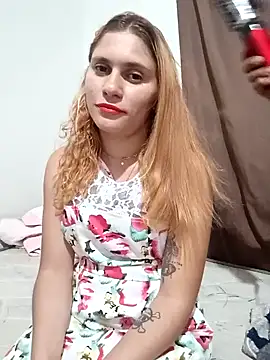 Snapshot of Scarlett-Leh chatting on 12/22/24, 10:36 Scarlett-Leh online show from 12/22/24, 10:36