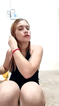 Snapshot of Scarlett-Leh chatting on 12/30/24, 05:04 Scarlett-Leh online show from 12/30/24, 05:04