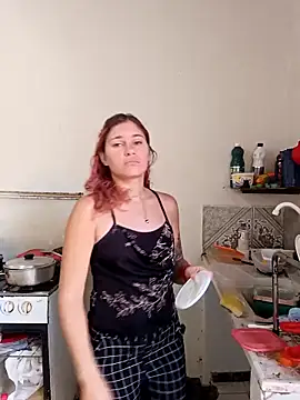 Snapshot of Scarlett-Leh chatting on 03/19/25, 12:34 Scarlett-Leh online show from 03/19/25, 12:34