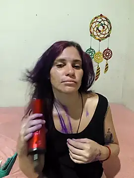 Snapshot of Scarlett-Leh chatting on 09/16/25, 02:56 Scarlett-Leh online show from 09/16/25, 02:56