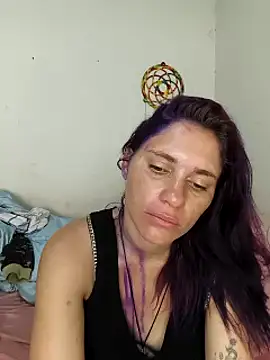 Snapshot of Scarlett-Leh chatting on 09/16/25, 03:24 Scarlett-Leh online show from 09/16/25, 03:24