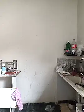 Snapshot of Scarlett-Leh chatting on 09/19/25, 03:13 Scarlett-Leh online show from 09/19/25, 03:13