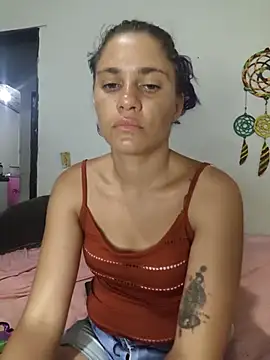 Snapshot of Scarlett-Leh chatting on 10/05/25, 10:18 Scarlett-Leh online show from 10/05/25, 10:18