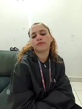 Snapshot of Scarlett-Leh chatting on 04/07/26, 04:57 Scarlett-Leh online show from 04/07/26, 04:57