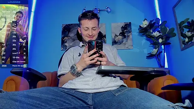  hairybeard  online show from 09/20/25, 09:05