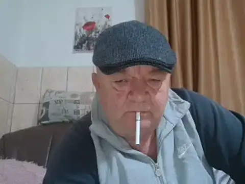 Snapshot of fullballs6 chatting on 12/20/24, 11:47 fullballs6 online show from 12/20/24, 11:47