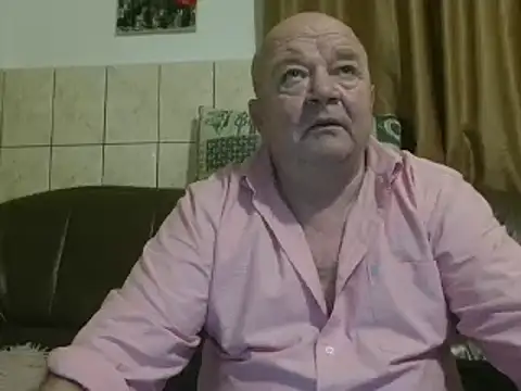 Snapshot of fullballs6 chatting on 02/21/25, 03:01 fullballs6 online show from 02/21/25, 03:01