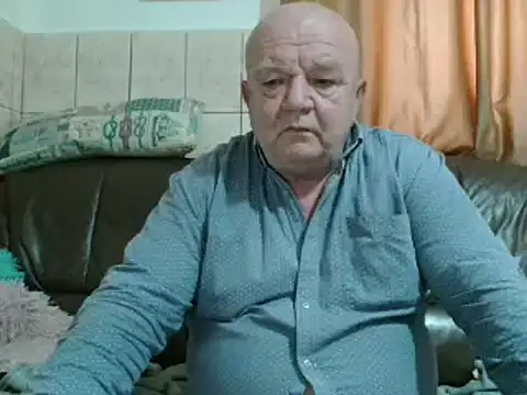 Snapshot of fullballs6 chatting on 02/27/25, 02:10 fullballs6 online show from 02/27/25, 02:10