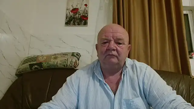 Snapshot of fullballs6 chatting on 12/15/25, 02:05 fullballs6 online show from 12/15/25, 02:05