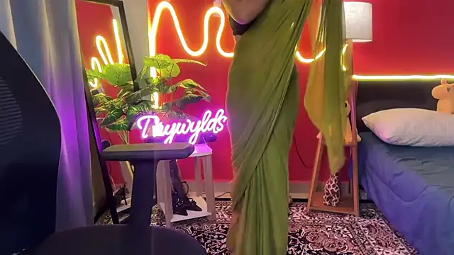 Snapshot of simrann_69 chatting on 09/26/25, 10:58 simrann 69 online show from 09/26/25, 10:58