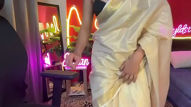 Snapshot of simrann_69 chatting on 03/24/26, 12:48 simrann 69 online show from 03/24/26, 12:48