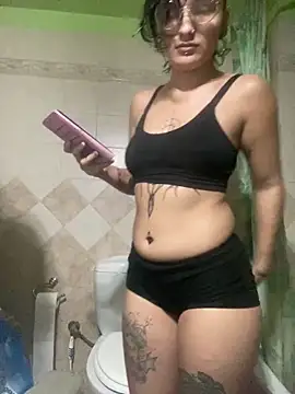 Snapshot of space_g1rl chatting on 03/16/25, 05:07 space g1rl online show from 03/16/25, 05:07