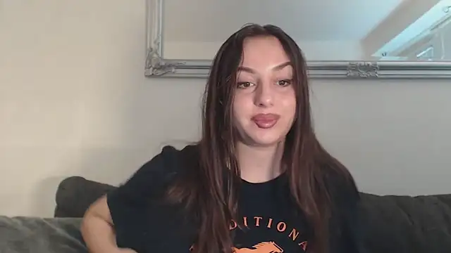 courtneyPerfect online show from 12/19/24, 11:07