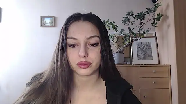 courtneyPerfect online show from 01/28/25, 07:43