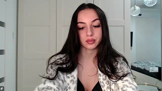 Snapshot of courtneyPerfect chatting on 02/17/26, 08:11 courtneyPerfect online show from 02/17/26, 08:11