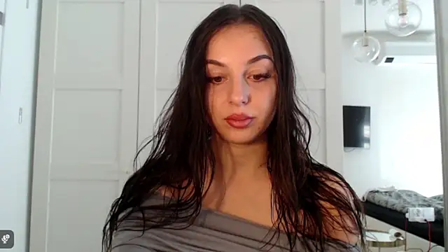 Snapshot of courtneyPerfect chatting on 03/18/26, 09:01 courtneyPerfect online show from 03/18/26, 09:01