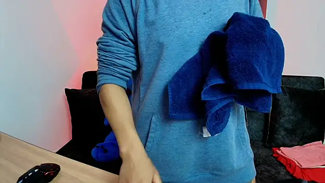 Snapshot of TinnaDawsom chatting on 02/14/25, 05:51 TinnaDawsom online show from 02/14/25, 05:51