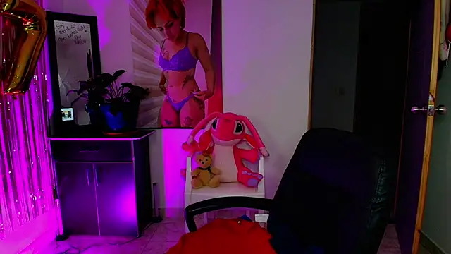 Snapshot of TinnaDawsom chatting on 09/15/25, 11:05 TinnaDawsom online show from 09/15/25, 11:05