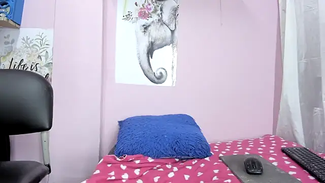 Snapshot of aitanacortes chatting on 01/07/25, 03:54 aitanacortes online show from 01/07/25, 03:54