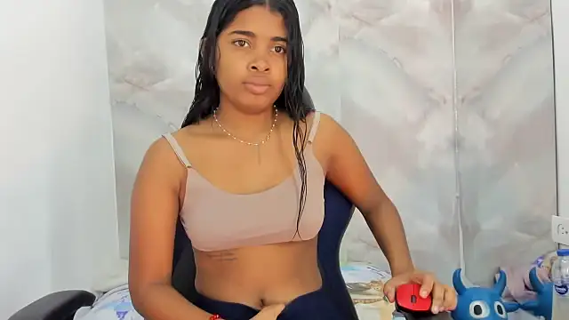 Snapshot of aitanacortes chatting on 10/12/25, 01:43 aitanacortes online show from 10/12/25, 01:43