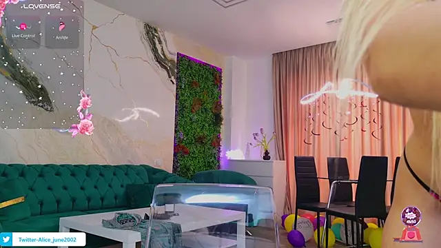 emily bloom online show from 03/13/25, 08:26