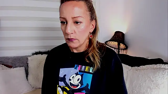 Snapshot of Sammykatt chatting on 03/02/26, 05:09 Sammykatt online show from 03/02/26, 05:09