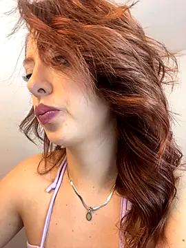 Snapshot of nix_white chatting on 11/30/25, 08:35 nix white online show from 11/30/25, 08:35