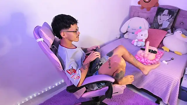 Snapshot of Ocsanis69 chatting on 04/25/26, 03:31 Ocsanis69 online show from 04/25/26, 03:31