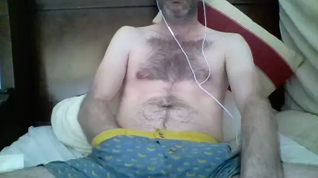 Snapshot of luniquejoker chatting on 04/19/26, 02:27 luniquejoker online show from 04/19/26, 02:27