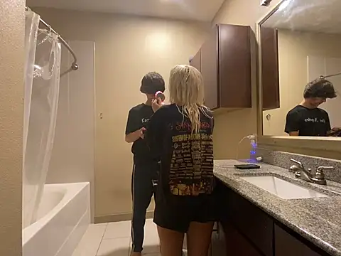 Snapshot of girlfriendmissy chatting on 12/15/24, 08:25 girlfriendmissy online show from 12/15/24, 08:25