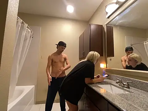 Snapshot of girlfriendmissy chatting on 12/29/24, 07:00 girlfriendmissy online show from 12/29/24, 07:00