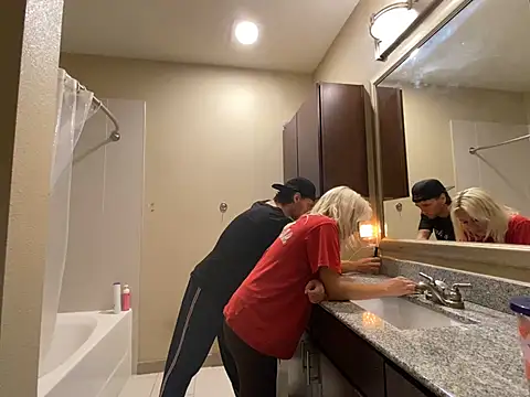 Snapshot of girlfriendmissy chatting on 01/06/25, 10:15 girlfriendmissy online show from 01/06/25, 10:15