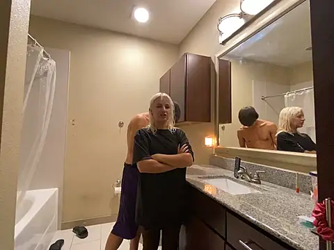 Snapshot of girlfriendmissy chatting on 01/15/25, 11:08 girlfriendmissy online show from 01/15/25, 11:08