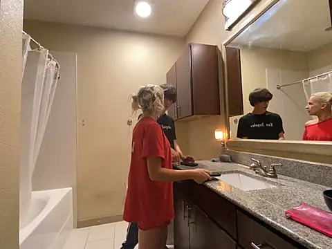 Snapshot of girlfriendmissy chatting on 01/29/25, 11:56 girlfriendmissy online show from 01/29/25, 11:56