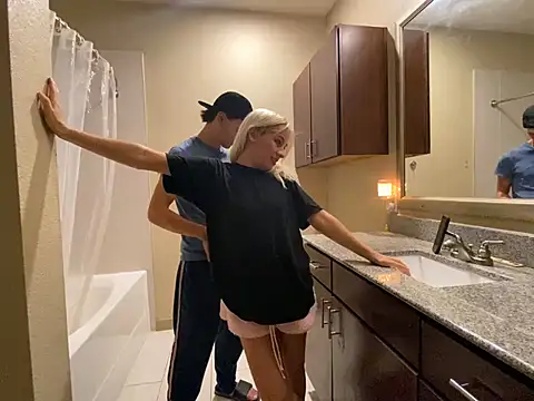 Snapshot of girlfriendmissy chatting on 02/16/25, 10:21 girlfriendmissy online show from 02/16/25, 10:21