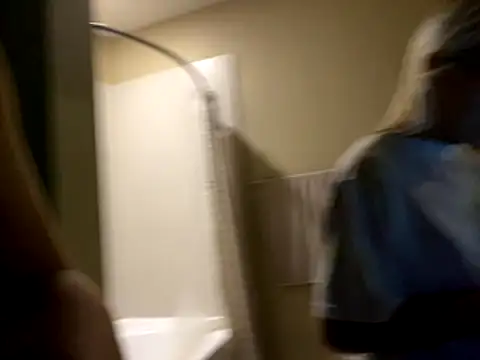 Snapshot of girlfriendmissy chatting on 11/23/25, 07:35 girlfriendmissy online show from 11/23/25, 07:35