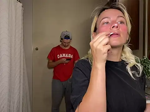 Snapshot of girlfriendmissy chatting on 03/19/26, 06:56 girlfriendmissy online show from 03/19/26, 06:56