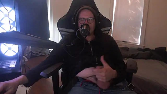 chicostick413 online show from 10/27/25, 05:28