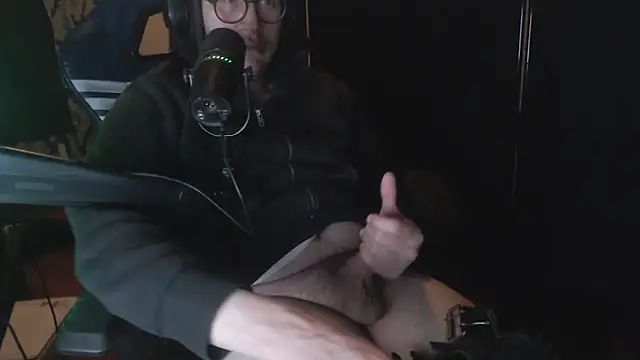 chicostick413 online show from 12/23/25, 01:58