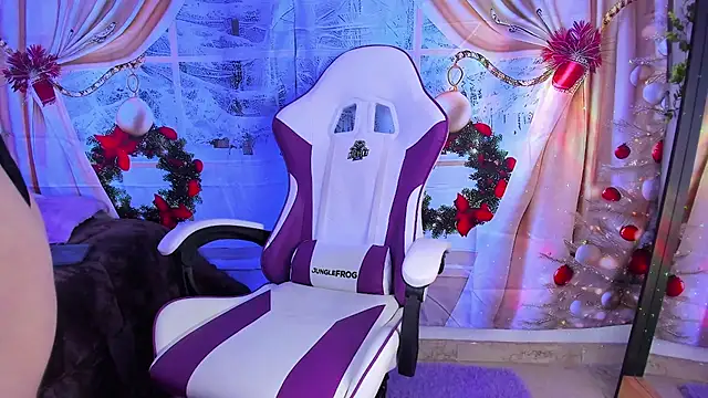 Snapshot of GilaKat chatting on 12/03/24, 05:09 GilaKat online show from 12/03/24, 05:09