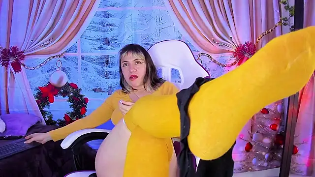 Snapshot of GilaKat chatting on 12/03/24, 08:16 GilaKat online show from 12/03/24, 08:16