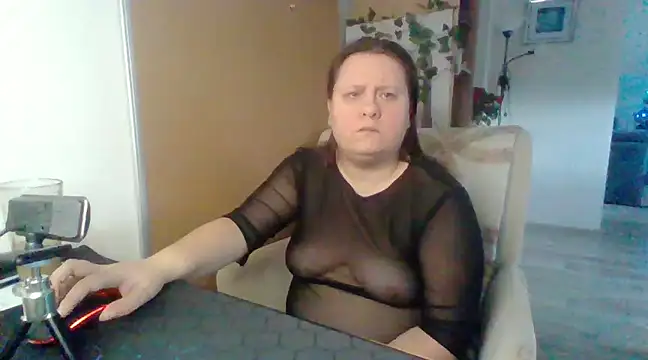 Snapshot of ReifeVenna chatting on 12/20/24, 01:00 ReifeVenna online show from 12/20/24, 01:00