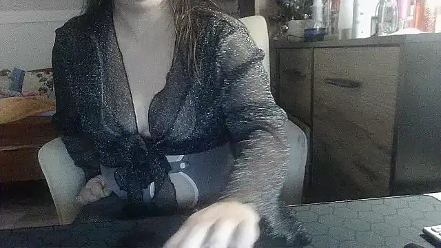 Snapshot of ReifeVenna chatting on 01/27/25, 03:50 ReifeVenna online show from 01/27/25, 03:50