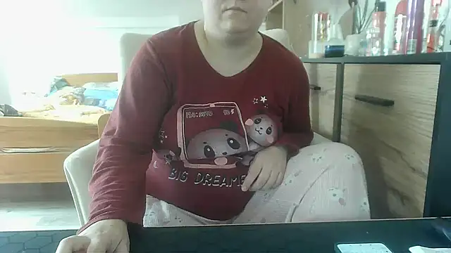 Snapshot of ReifeVenna chatting on 02/05/25, 08:21 ReifeVenna online show from 02/05/25, 08:21